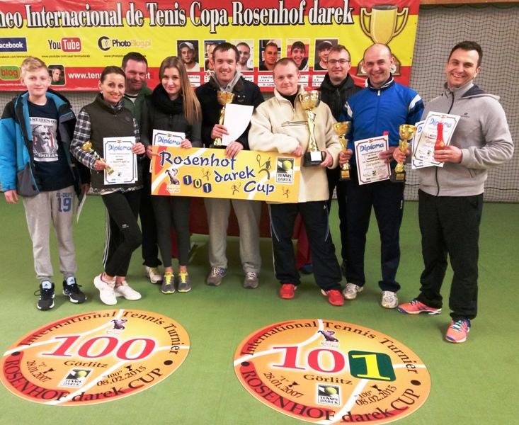 od lewej: Finalista Gran Bonus Tur. Filip Witas Bolesławiec & Finalistka Pequeńo Bonus Tur. Małgorzata Witas Bolesławiec & Półfinalistka Głównego Tur. Klaudyna Witas Bolesławiec & Finalista Głównego Tur. Michał Łapiński Jelenia Góra & Champion Głównego Tur. Adam Dariusz Bukiel Zgorzelec & Champion Gran Bonus Tur. Adam Łuczyński Leśna & Champion Pequeńo Bonus Tur. Daniel Marciniak Jelenia Góra